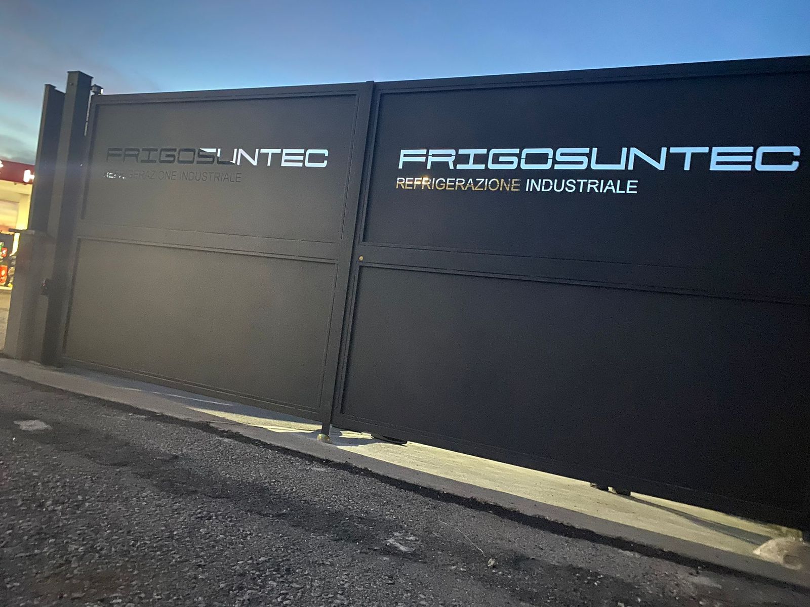 Insegna della sede Frigosuntec a Guidonia